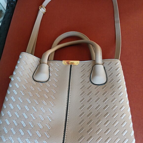 Purse - brand new! (vegan leather) - Picture 2 of 9